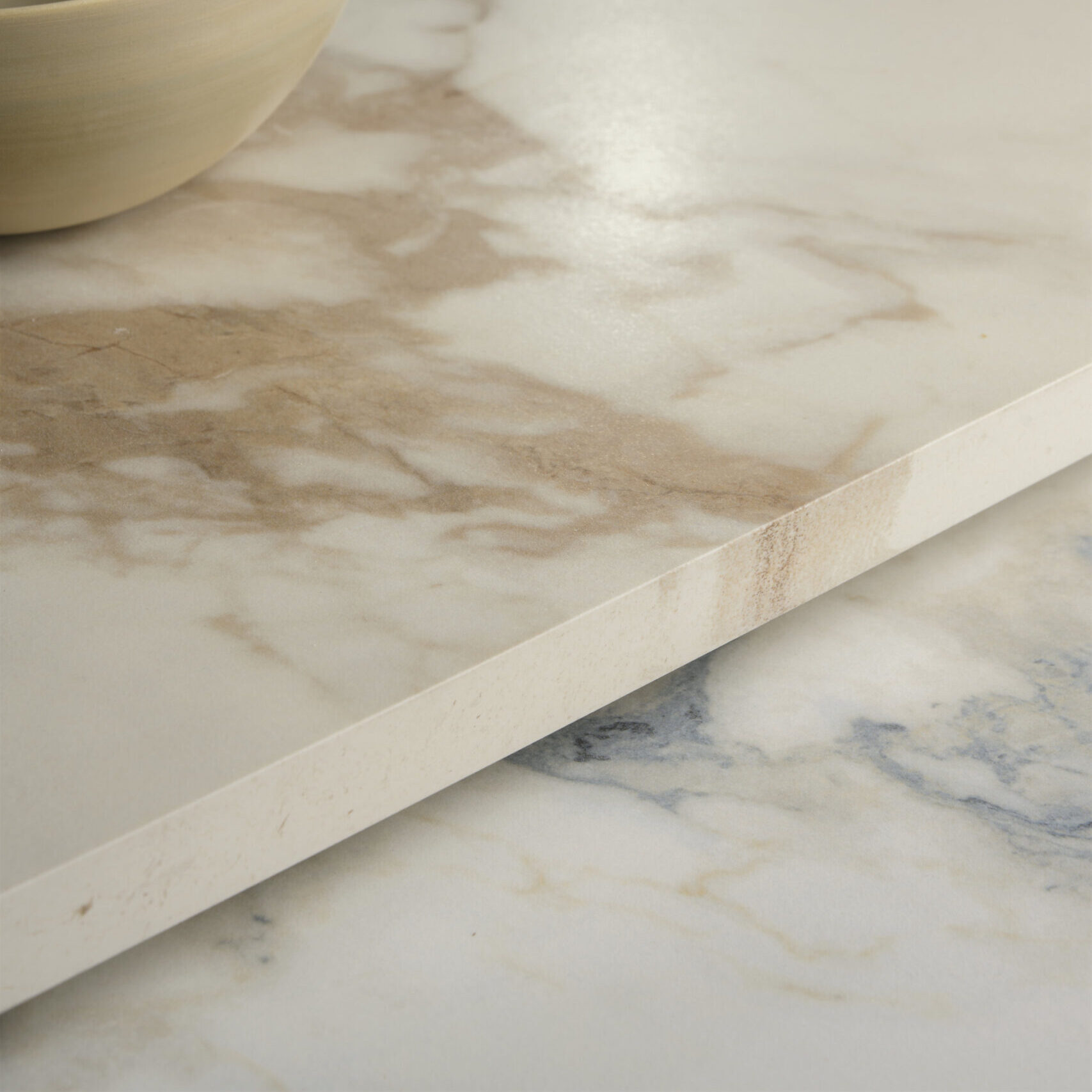 ss-ss03-calacatta_macchia_vecchia_arabescato-4d-cashmere-_-amb7-tiles_close_up